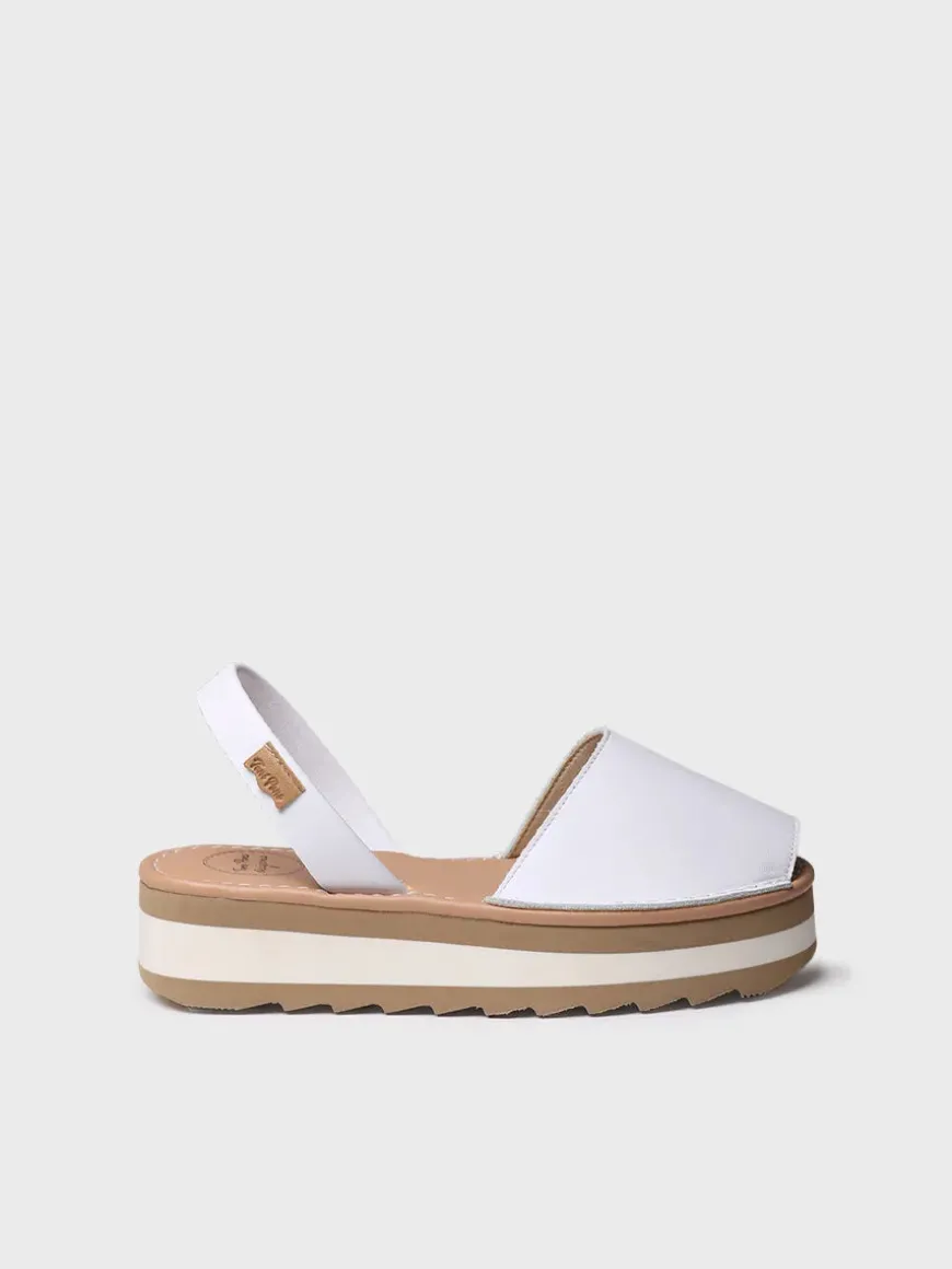 ALAIOR-P - Women's leather shoe with platform