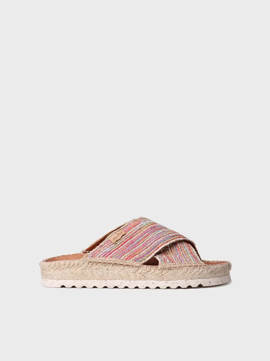 BALI-CL - Flat sandal with crossed straps with a shiny finish