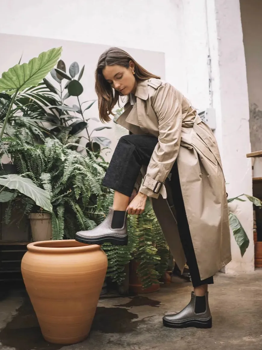 CALGARY - Shiny silver rain boots for women