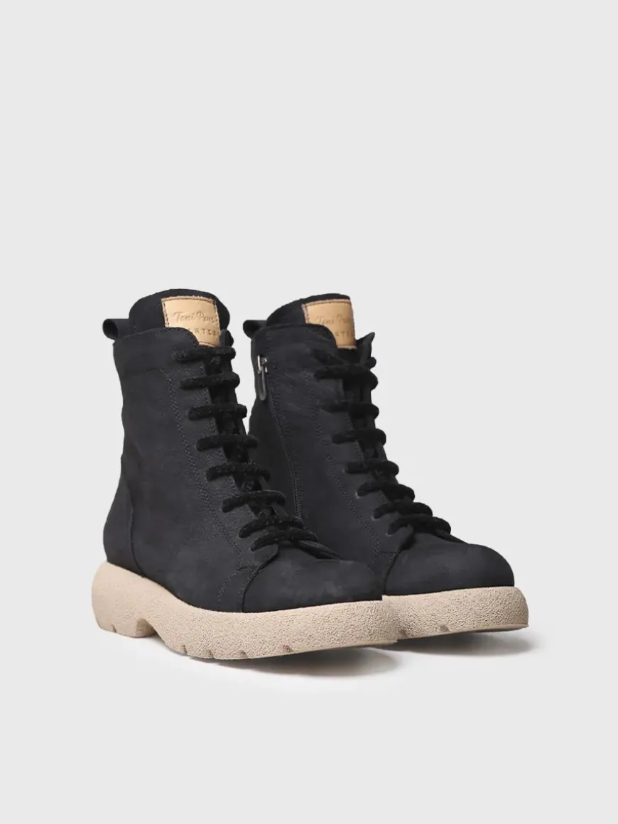 DASHA - Women's nubuck leather boot with laces