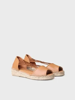 EBRE-P - Women's leather sandal with elastics