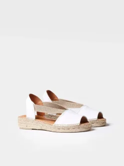 ETNA - Flat leather sandal with elastics