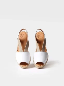ETNA - Flat leather sandal with elastics