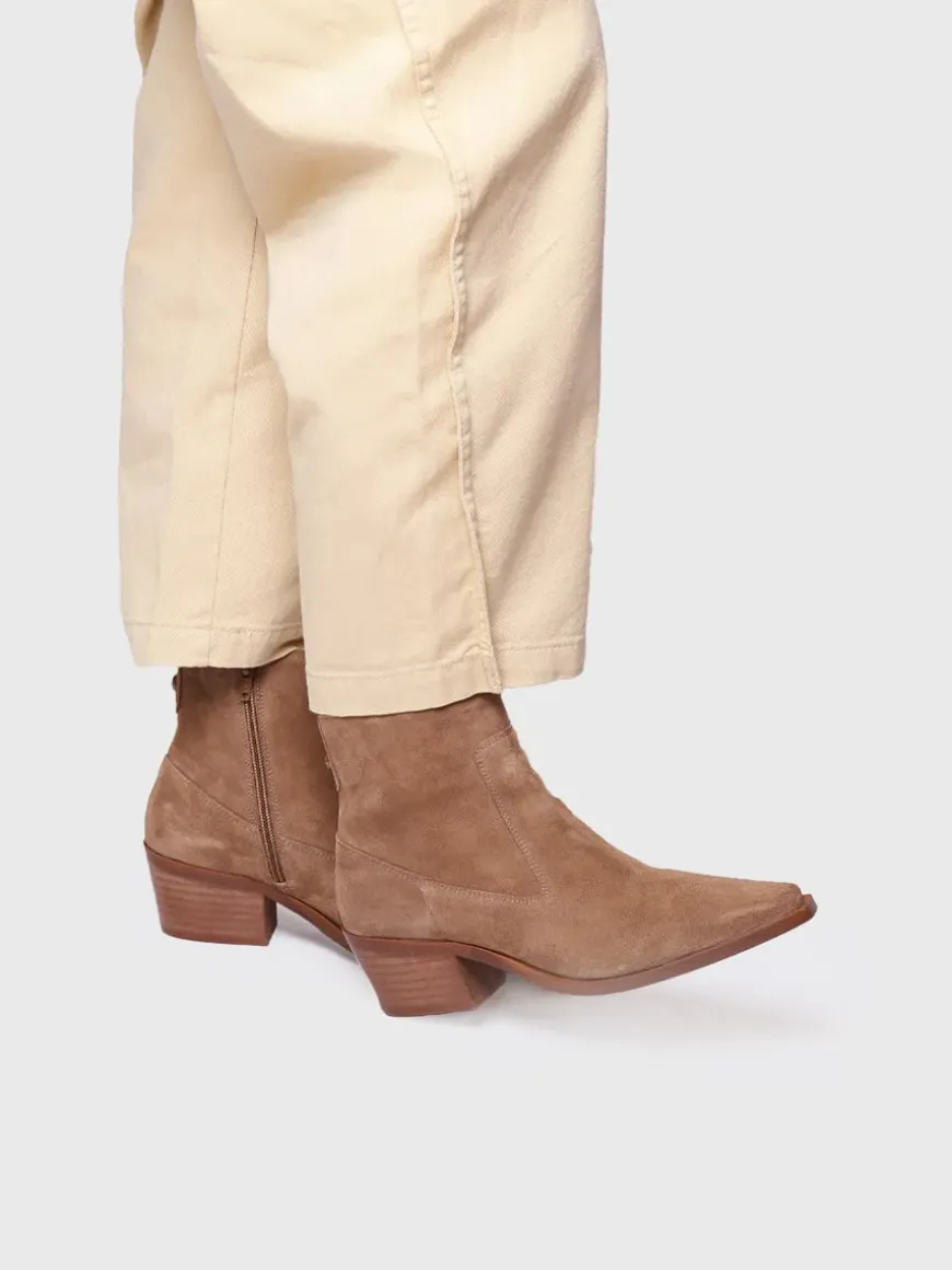 IKIA-SY - Women's Ankle boot in suede