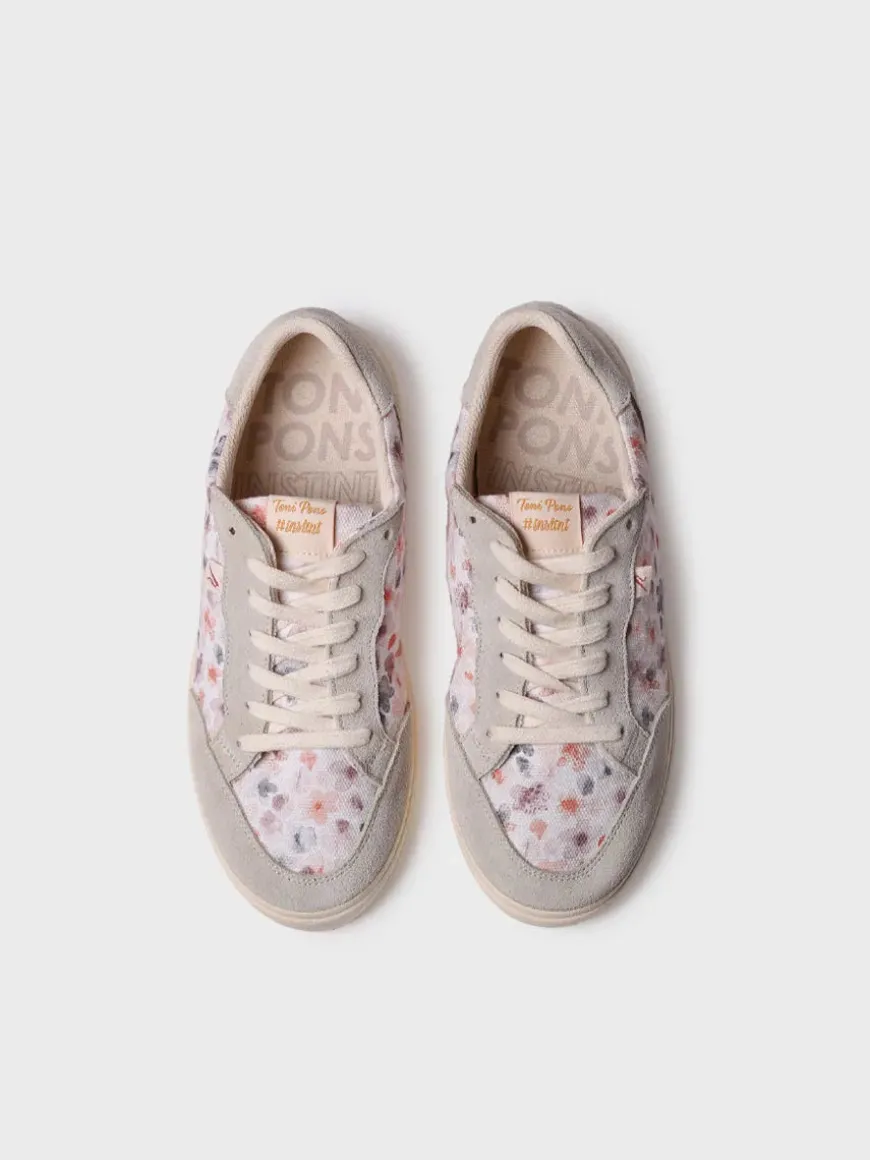 ILDA - Women's athletic shoe with floral print