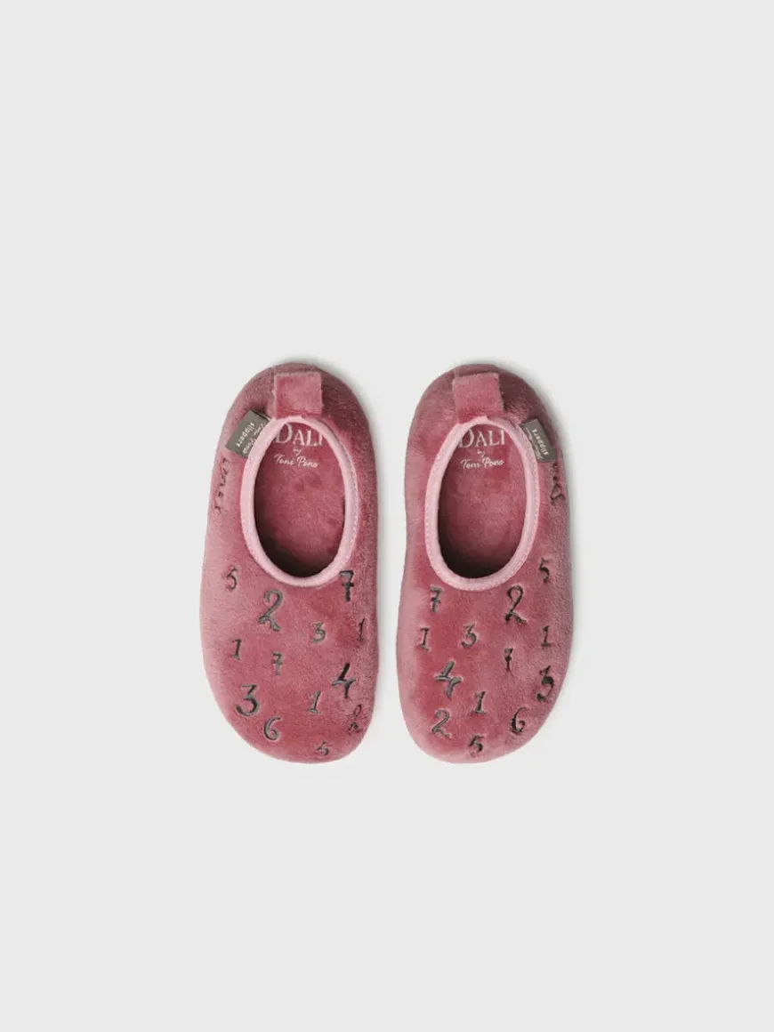 IMAGINA - Children's slippers inspired by Salvador Dalí's work