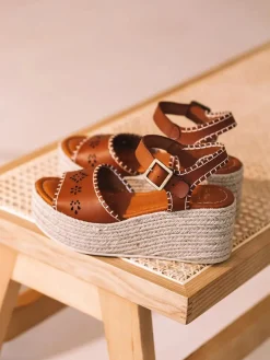 JOANA - Women's espadrille in leather with jute platform and buckle