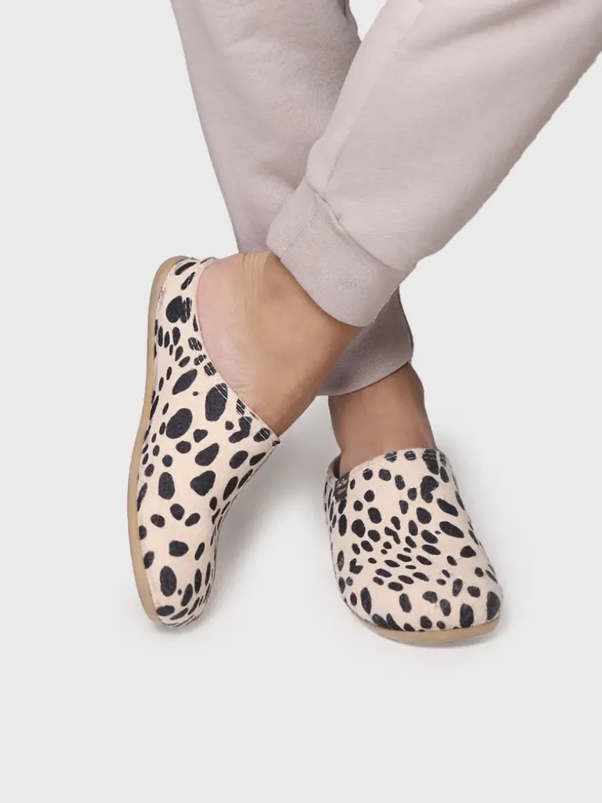 MAUI-NM - felt clog-type slipper for women with polka dots