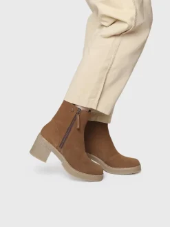 PERU-SY - Women's Wide Heel Ankle boot in Suede