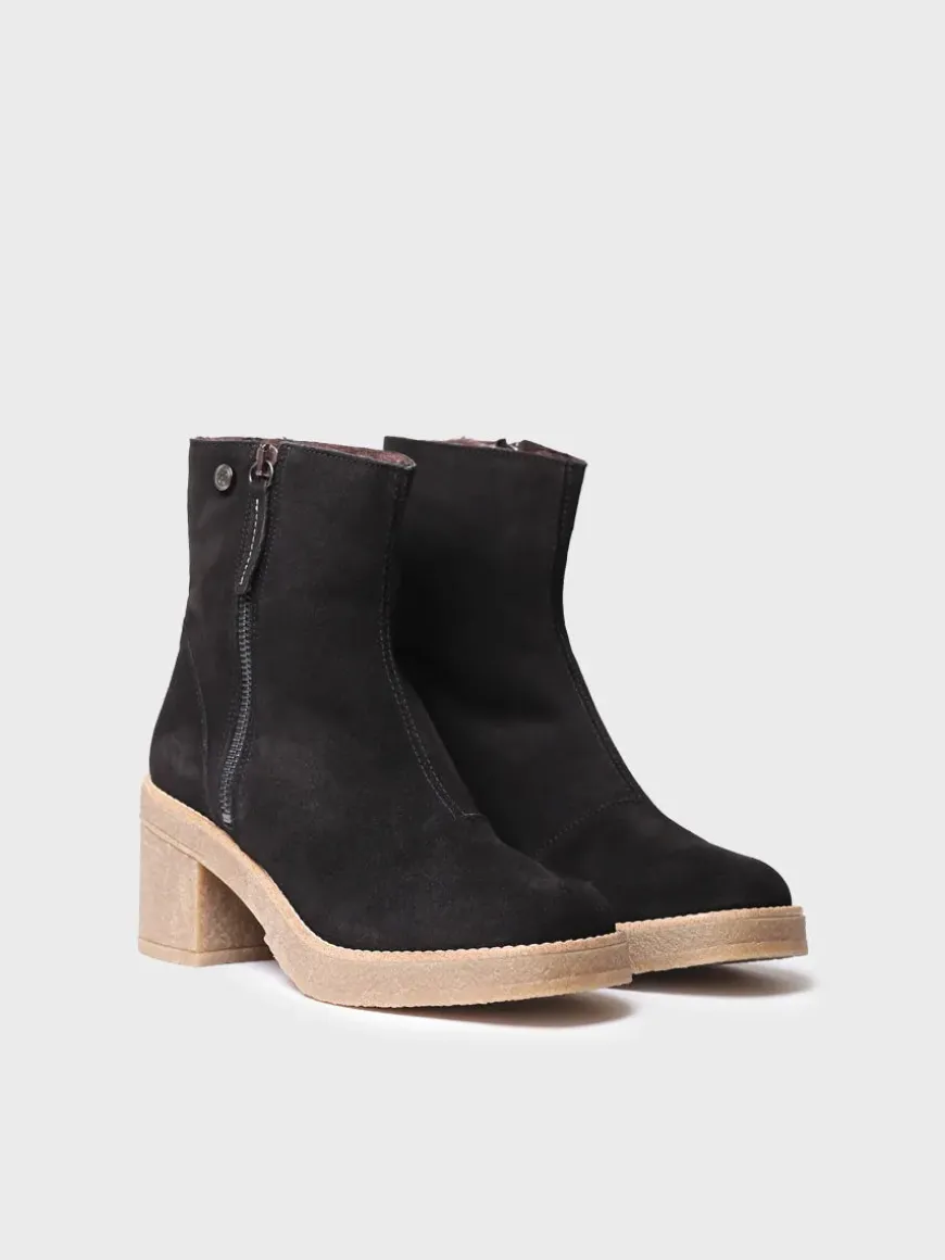 PERU-SY - Women's Wide Heel Ankle boot in Suede