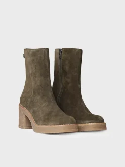 PIANI-SY - Women's Wide Heel Ankle boot in Suede