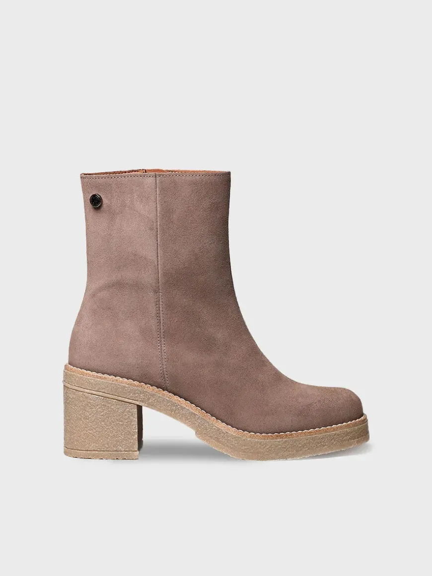 PIANI-SY - Women's Wide Heel Ankle boot in Suede