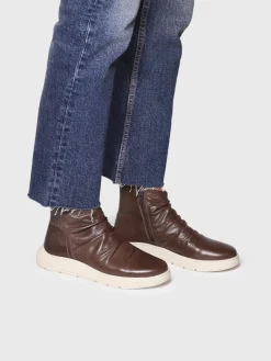PRETORIA - Women's leather boot with side zipper