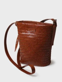 SALLY - Bucket bag in braided leather with adjustable strap